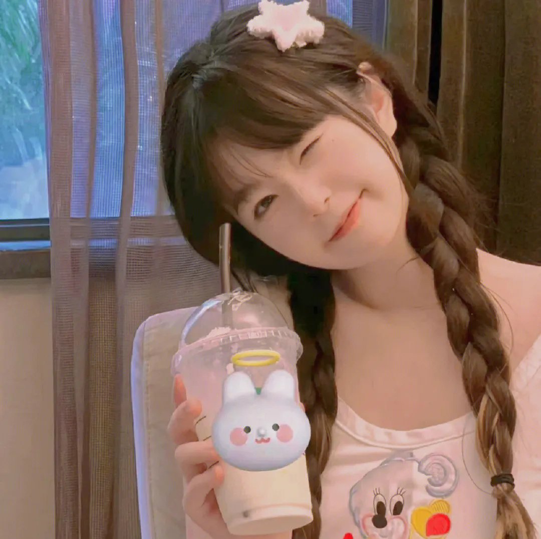 我和校花的自我救赎